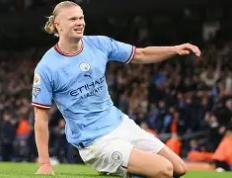 NG28-哈兰德巅峰对决，Uzi与70激战法国队分钟，赛况扑朔迷离胜负难料！的简单介绍