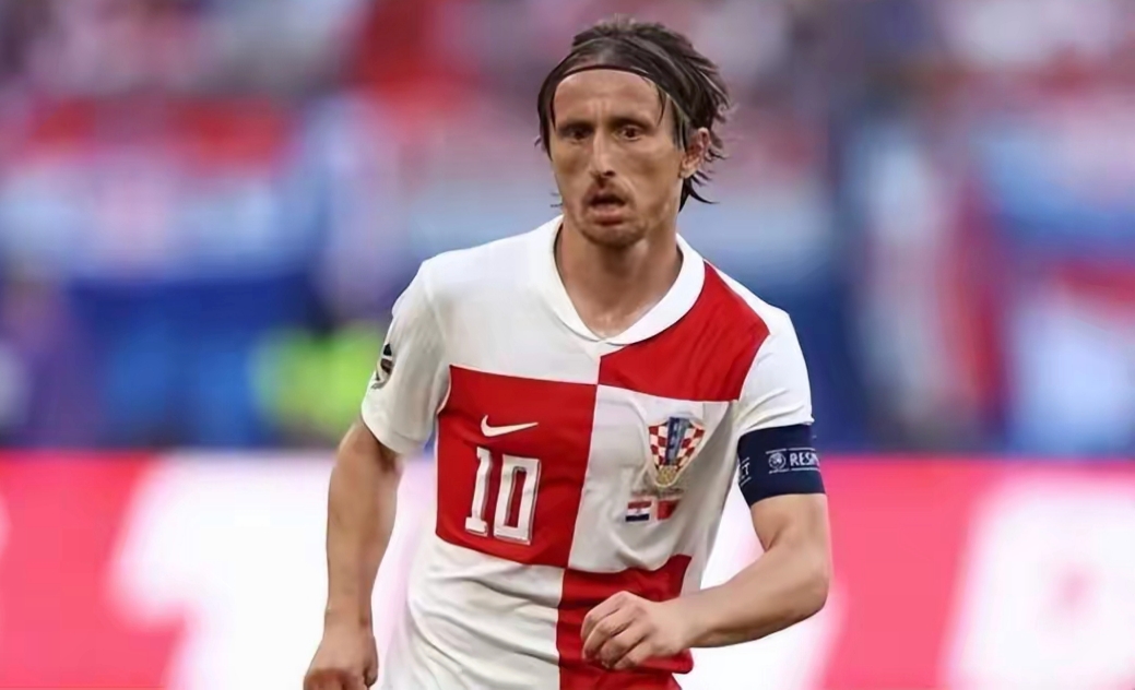 NG28-欧超杯赛程吃紧,尼斯训练课后遗憾出局,话题不断,轮换策略被讨论(欧超杯2024)