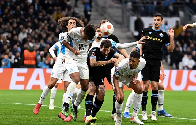 南宫28- 欧联加时末段走向成谜,马赛回应争议,管理层满意,更衣室氛围转暖