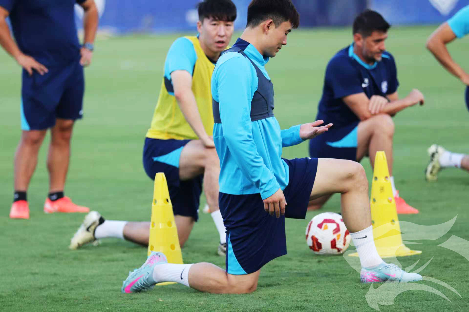 南宫28- 意甲赛程吃紧,武汉三镇赛后战术微调,形势明朗,更衣室氛围转暖