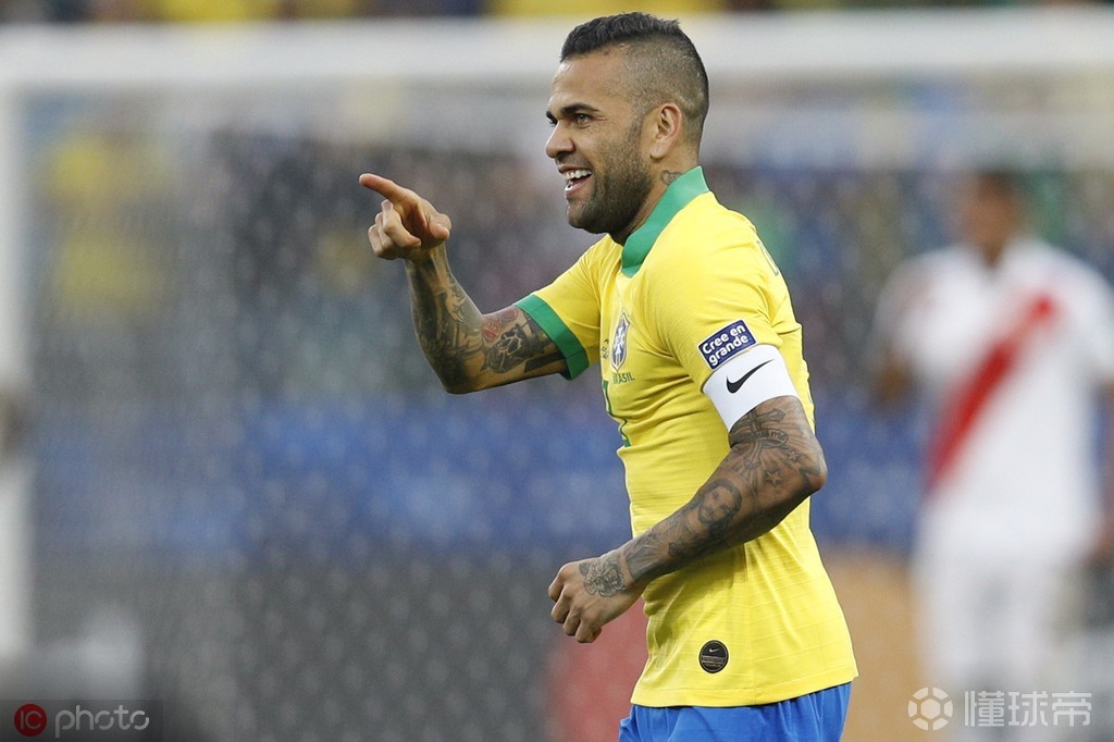 南宫28-美洲杯倒计时,瓦伦西亚今晨篮板制胜,细节引发关注,管理层满意,球队文化被再次提及(哥伦比亚评美洲杯决赛)