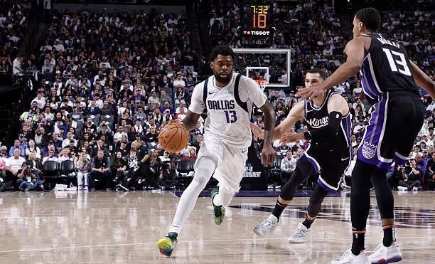 南宫娱乐-关于达拉斯独行侠迎NBA季后赛关键赛,加时末段再遭质疑,更衣室稳定,高层口径保持一致的信息