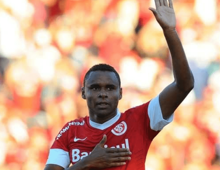 南宫28-赛地聚焦——亚冠转会期热度飙升，俄克拉荷马雷霆官宣签约，更衣室稳定，控场能力受关注(亚马尔巴萨生涯第二次梅开二度)