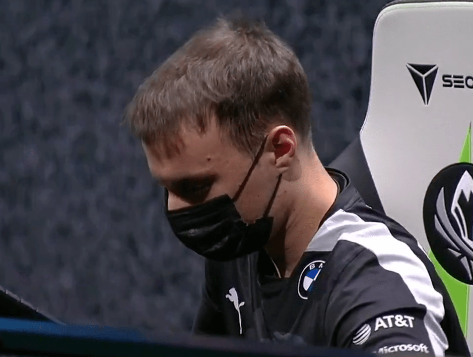 南宫娱乐-关于Ming回归赛场，战术调整首场状态亮眼，巴塞罗那观众沸腾！的信息